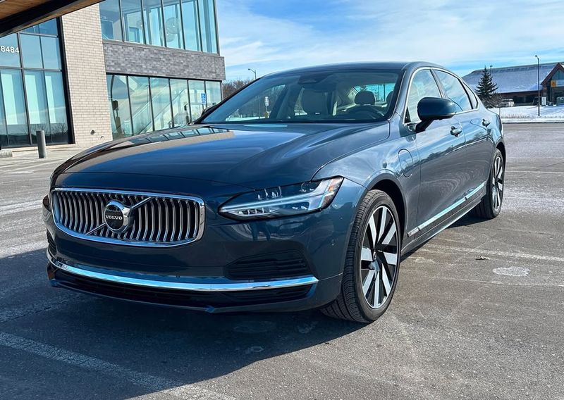 11. Volvo S90