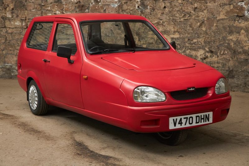 Reliant Robin