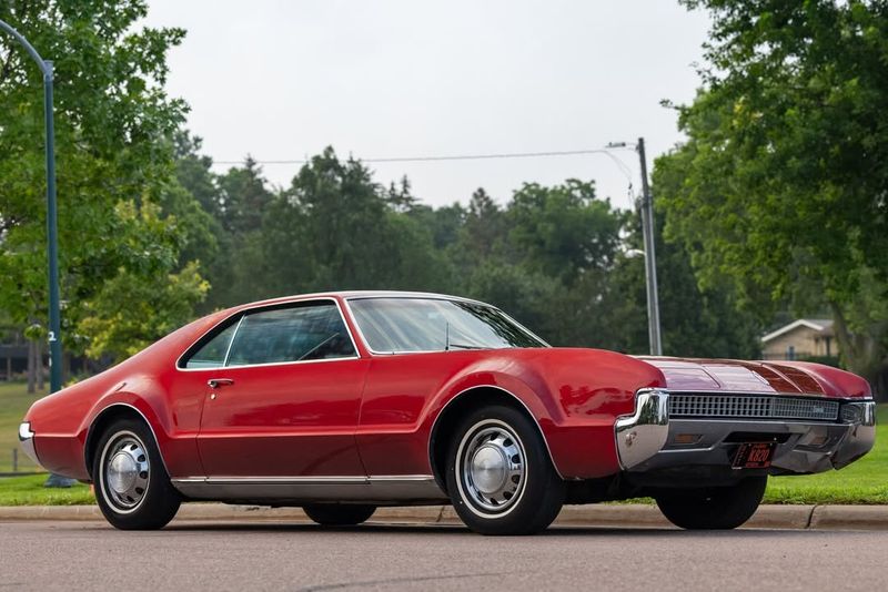 Oldsmobile Toronado