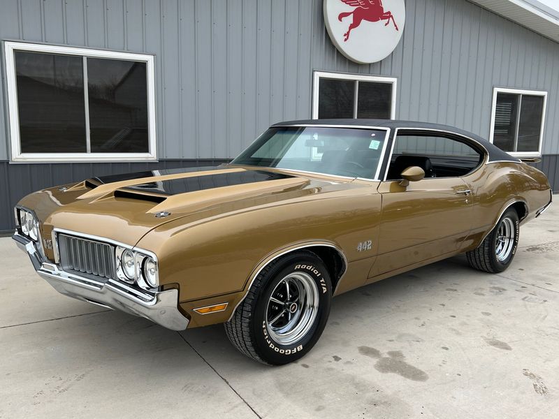 Oldsmobile Cutlass 442