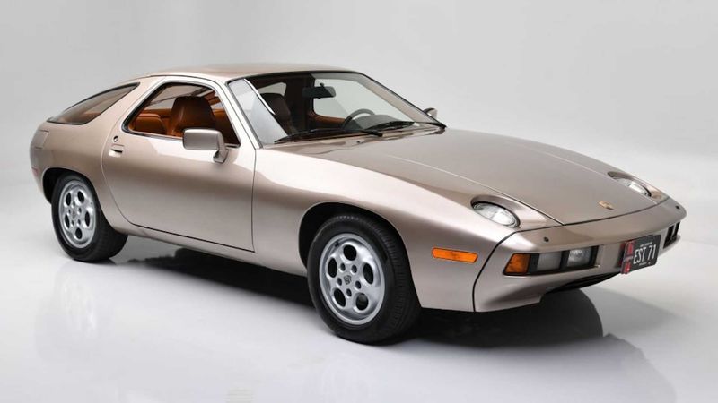 1979 Porsche 928, Risky Business