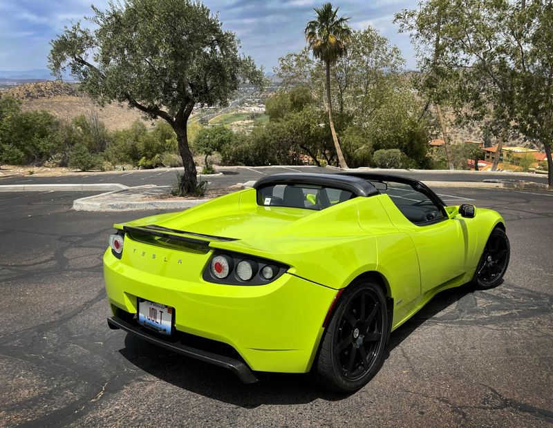 Tesla and Lotus: 2008-2012 Tesla Roadster