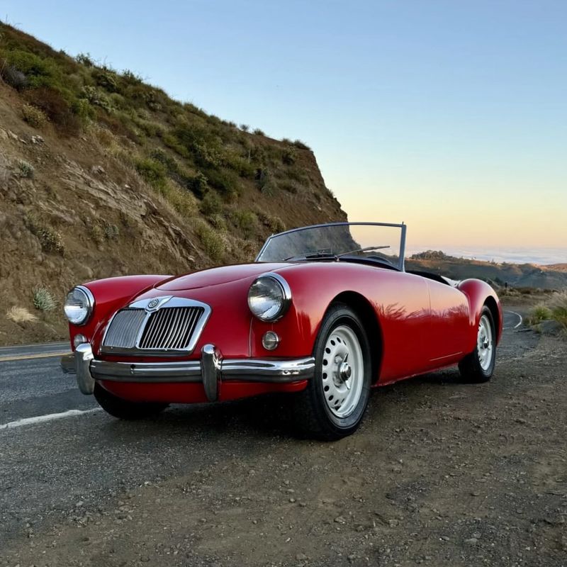 MG MGA