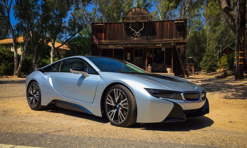 BMW and Louis Vuitton: BMW i8 Louis Vuitton Edition