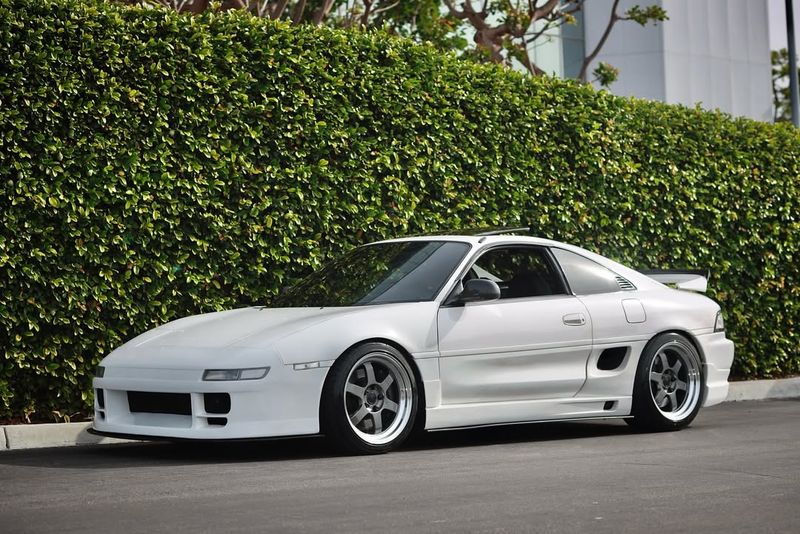 Toyota MR2 (SW20)