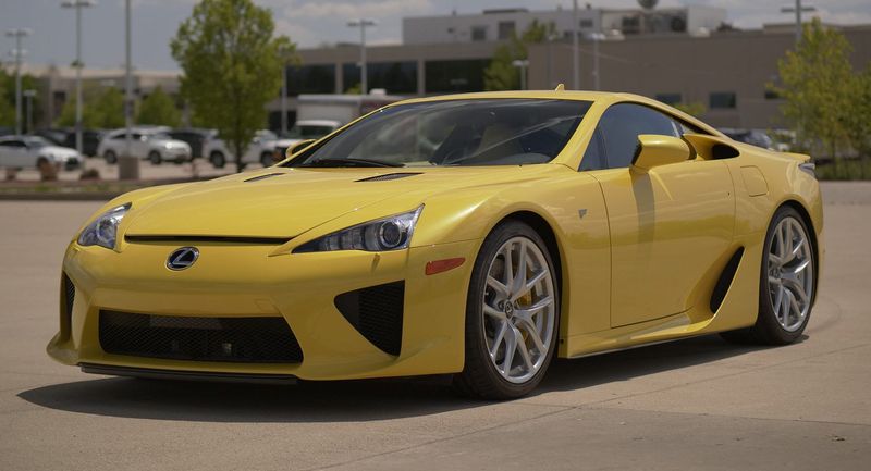 Lexus LFA Pearl Yellow