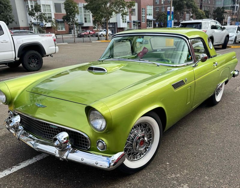 Ford Thunderbird (1955–1957)