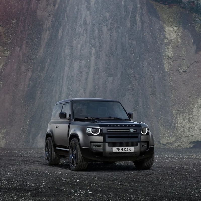 Land Rover Defender V8