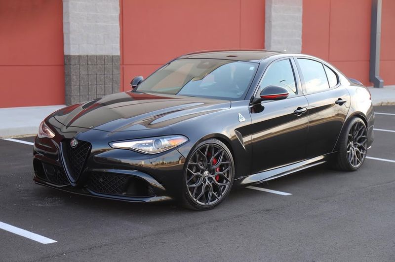 Alfa Romeo Giulia Quadrifoglio Performance Package