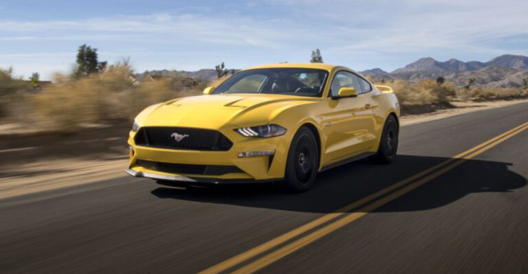 14 Drivers That Drive Us Crazy And What Their Cars Say About Them