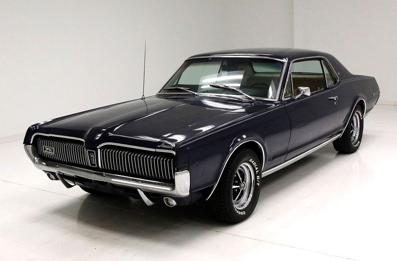 1967 Mercury Cougar XR-7