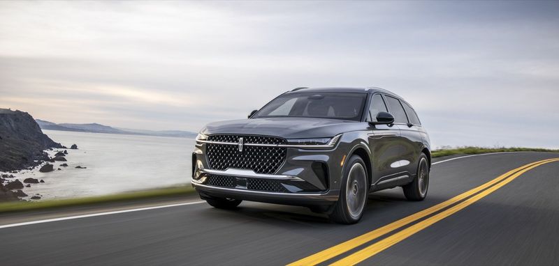 Lincoln Nautilus (2024+ U.S. models)