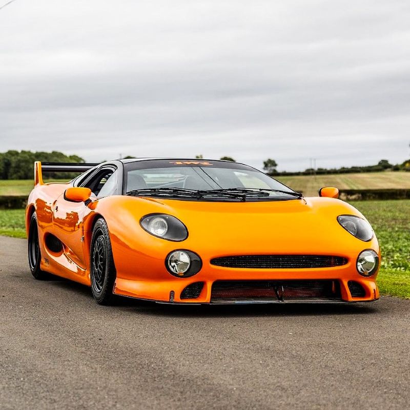 Jaguar XJ220S