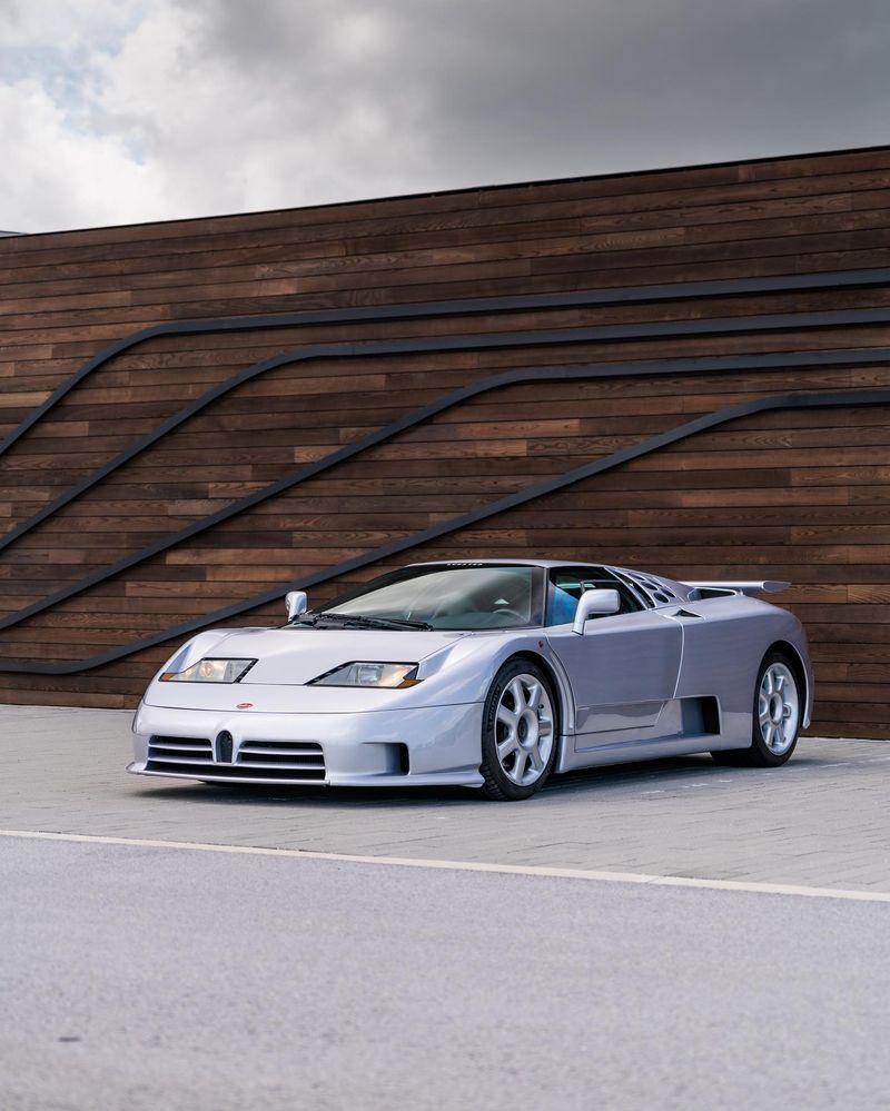 Bugatti EB110 SS