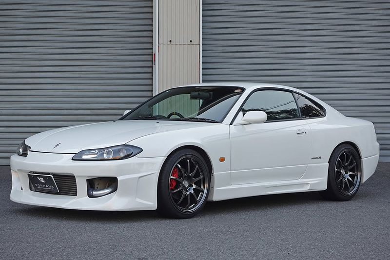 Nissan Silvia S15