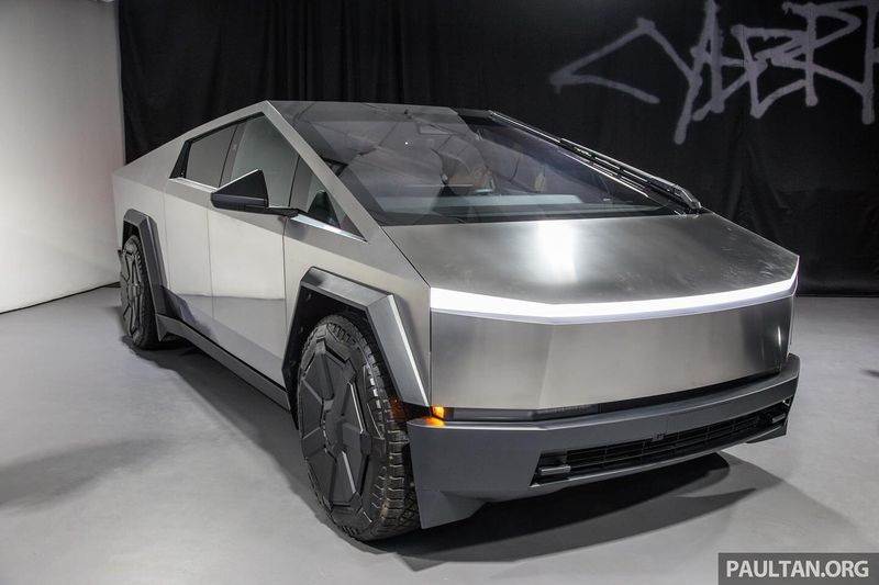 Tesla Cybertruck (Launch Version)