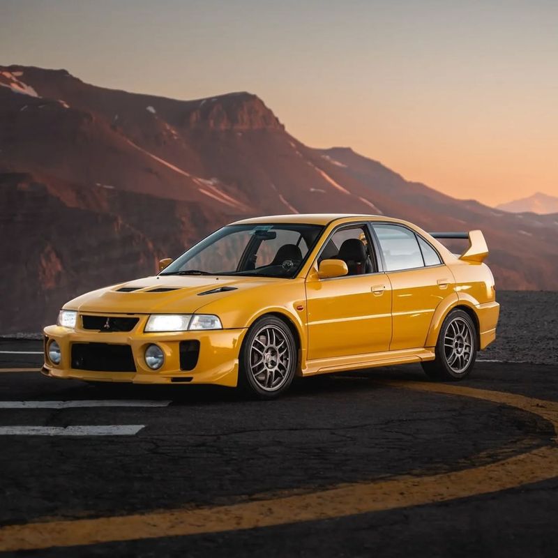 Mitsubishi - Lancer Evolution