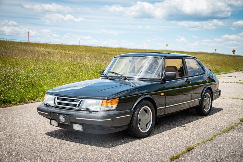 Saab - 900 Turbo