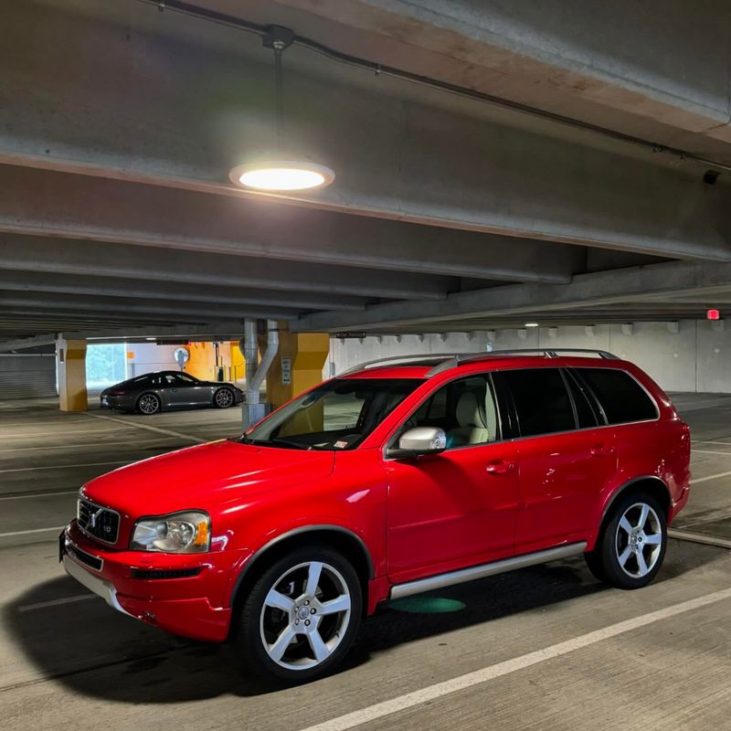 Volvo XC90 V8