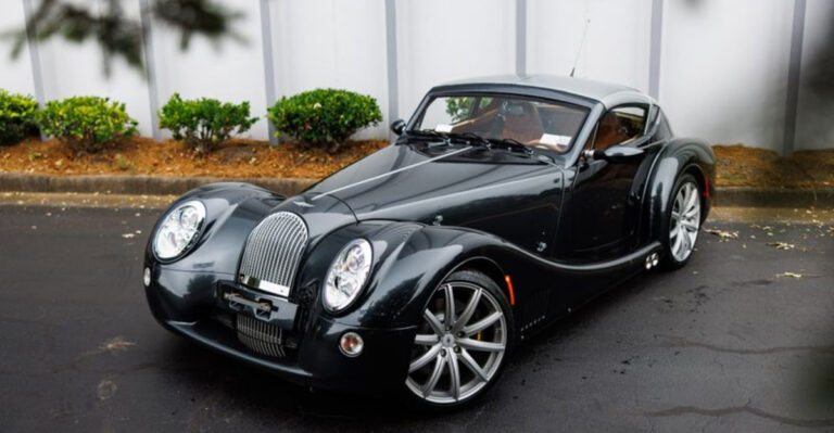 13 Cars Unexpectedly Powered By V8 Engines