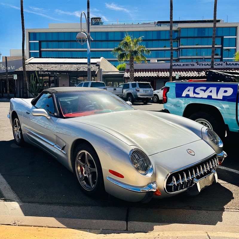 2004 Corvette Commemorative Edition