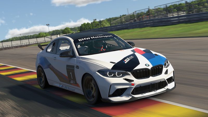 2018 BMW M2 CS Racing
