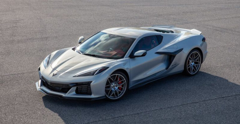 22 Cars That Come With Built-In Dash Cams