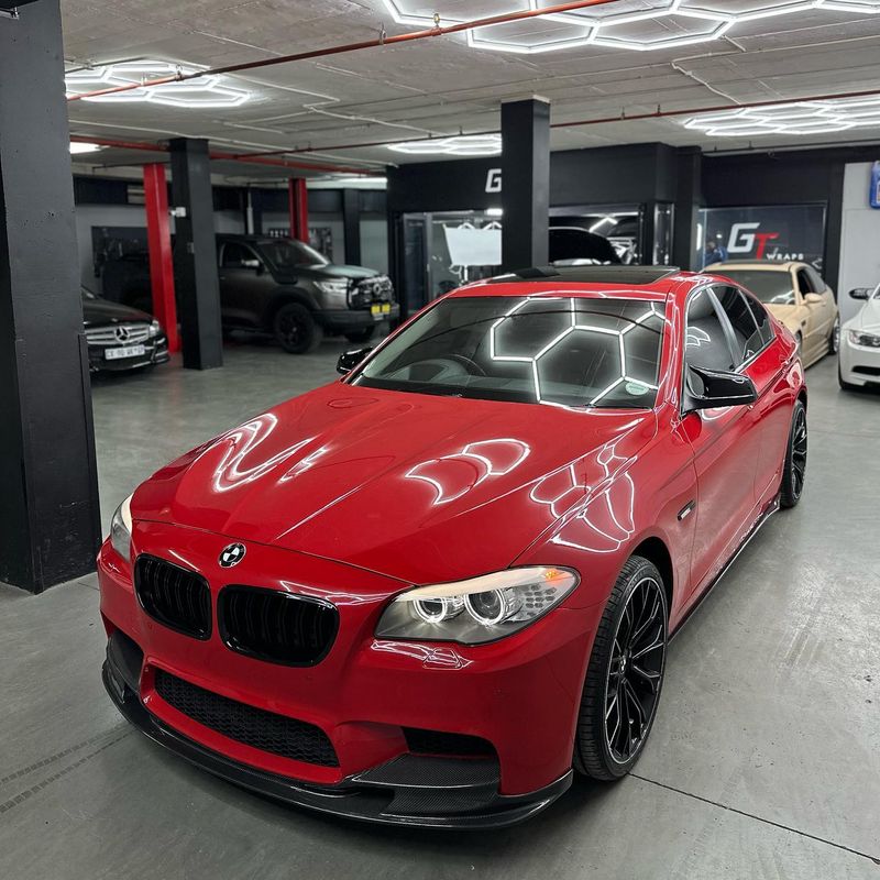 BMW 550i (F10)