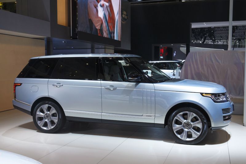 Range Rover LWB Landaulet