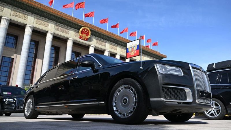Aurus Senat Limousine - Russia's Presidential Tank