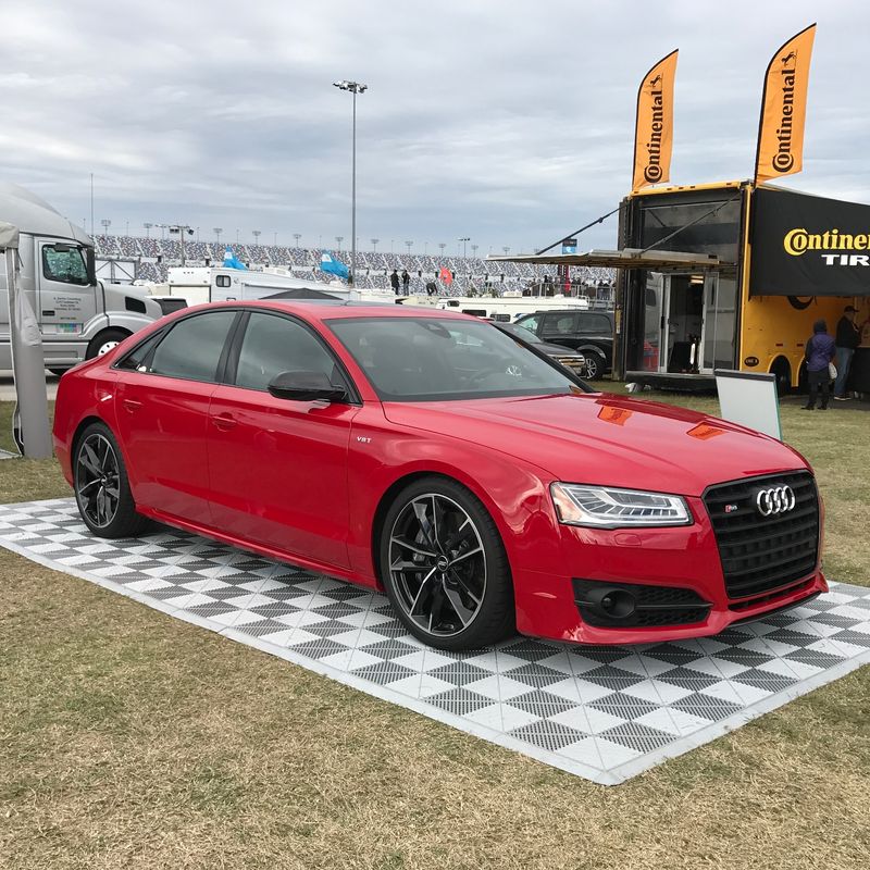 Audi S8 Plus