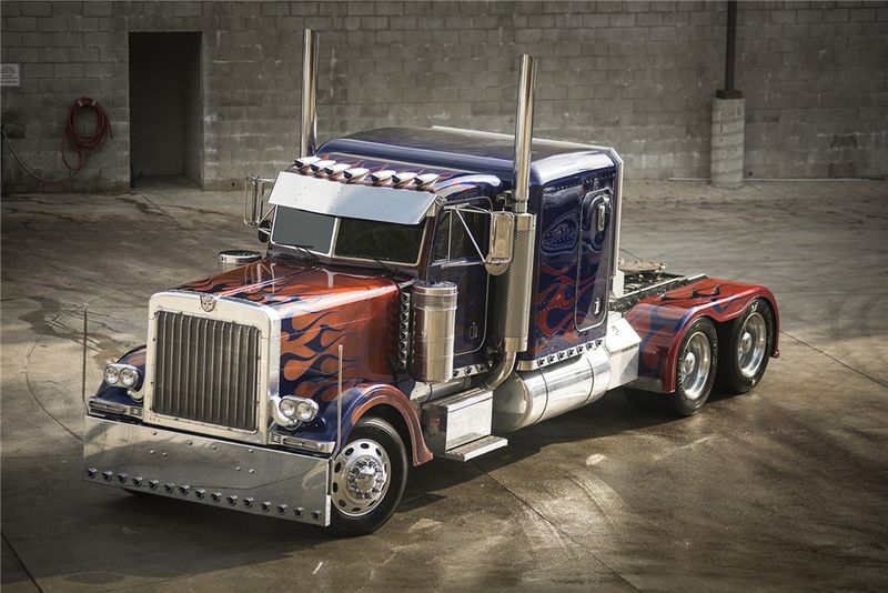 Peterbilt 379 (Optimus Prime)