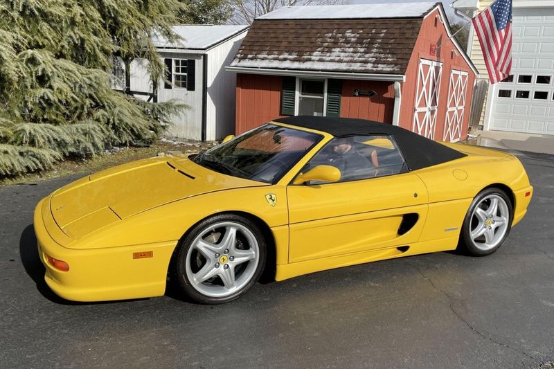 Ferrari F355 Spider – The Rock