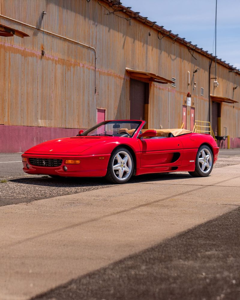 Ferrari F355
