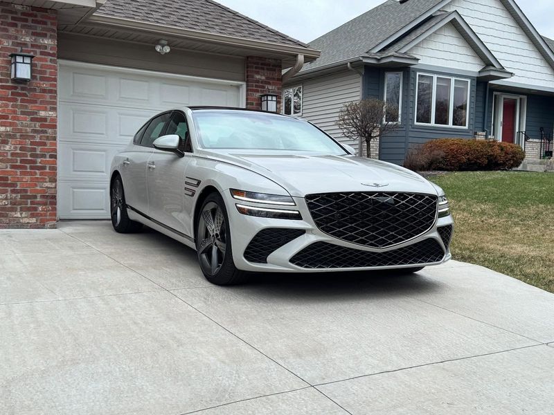 Genesis G80