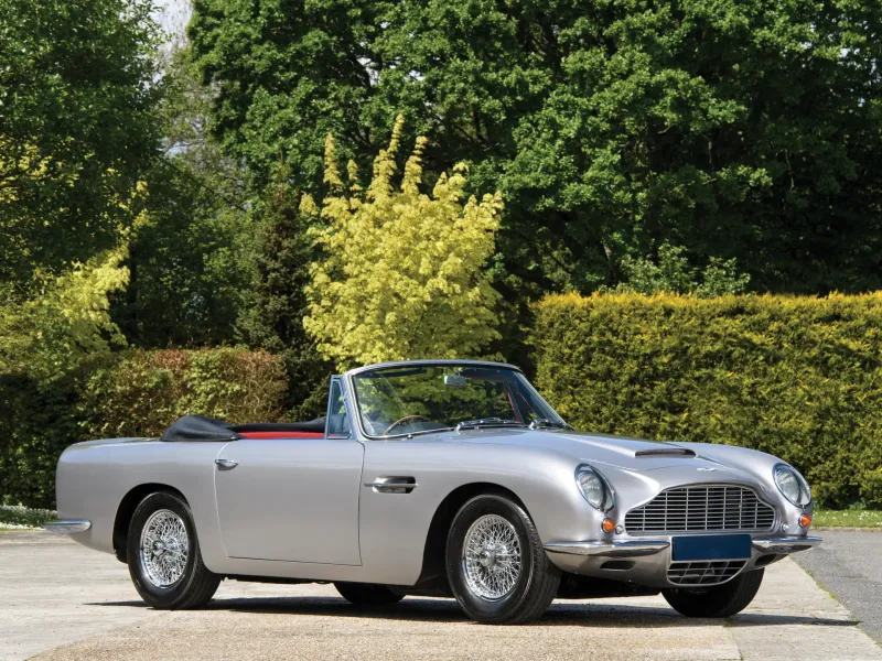 Aston Martin DB6 Volante