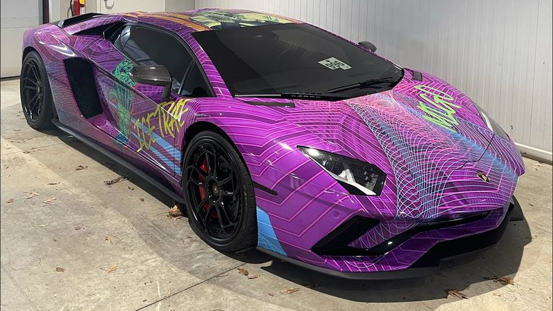 Takeoff's Neon Lamborghini Aventador