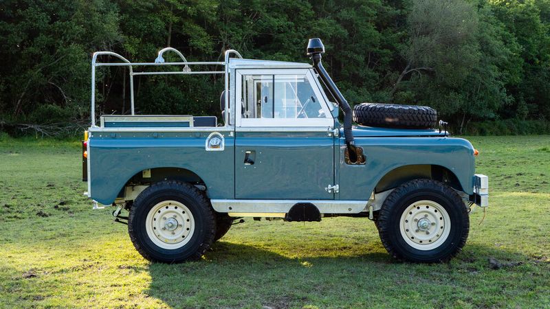 Land Rover Series II