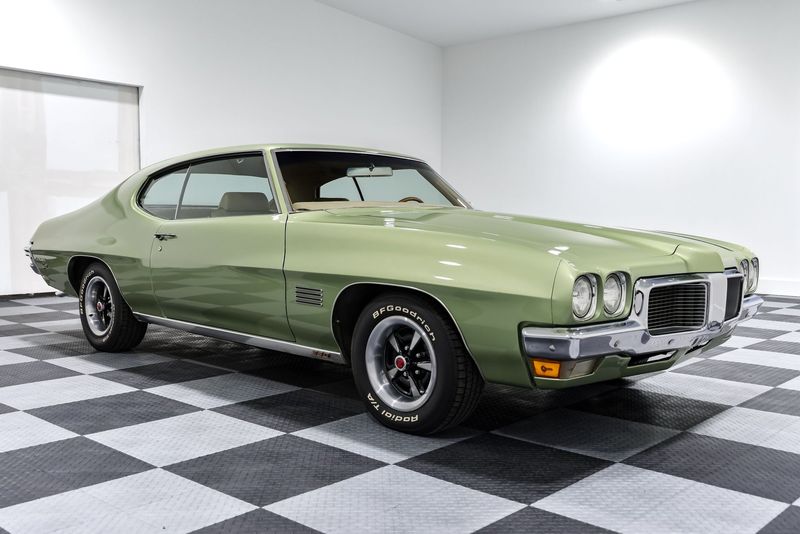 Pontiac LeMans Sport