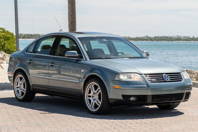 Volkswagen Passat W8
