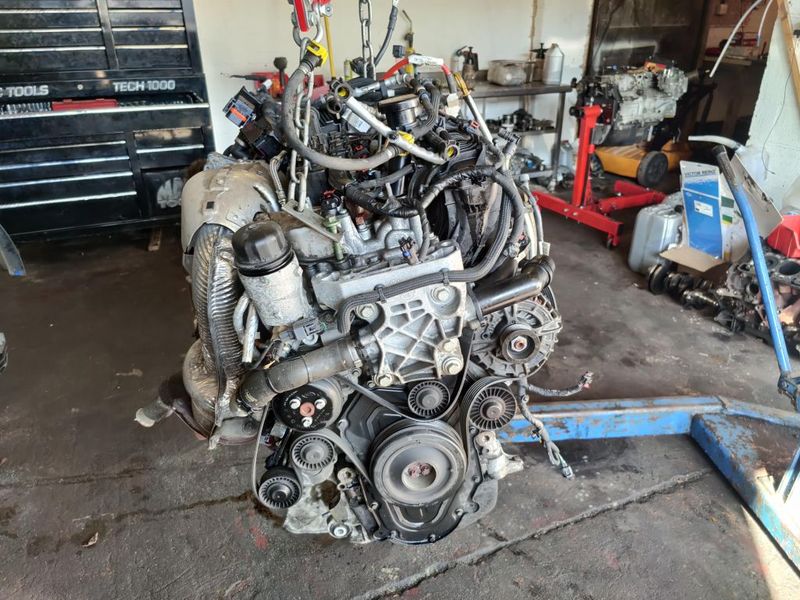 Jaguar Land Rover Ingenium 2.0L I4