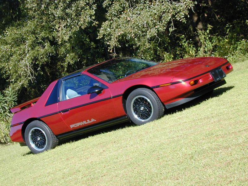 Pontiac Fiero (early models)