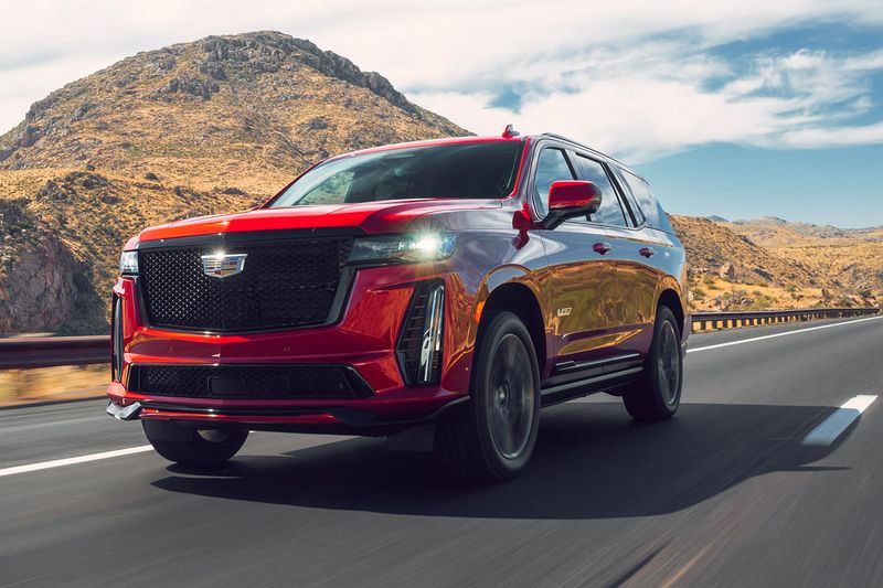 TRUTH: Modern SUVs can handle corners well