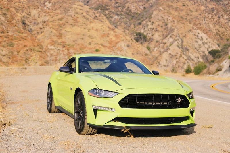 Ford Mustang EcoBoost Performance Pack