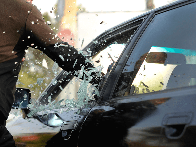 Crystal-Clear Windows: Showcasing Your Car's Contents