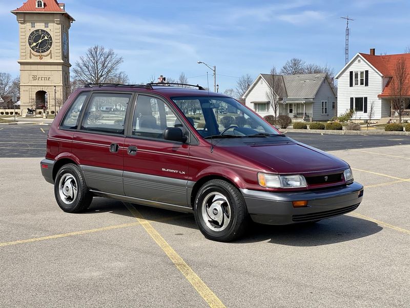 Eagle Summit Wagon