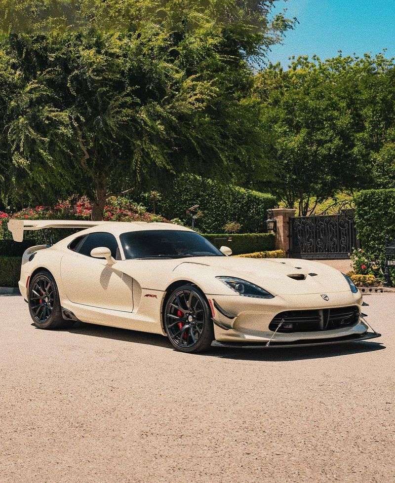 Dodge Viper